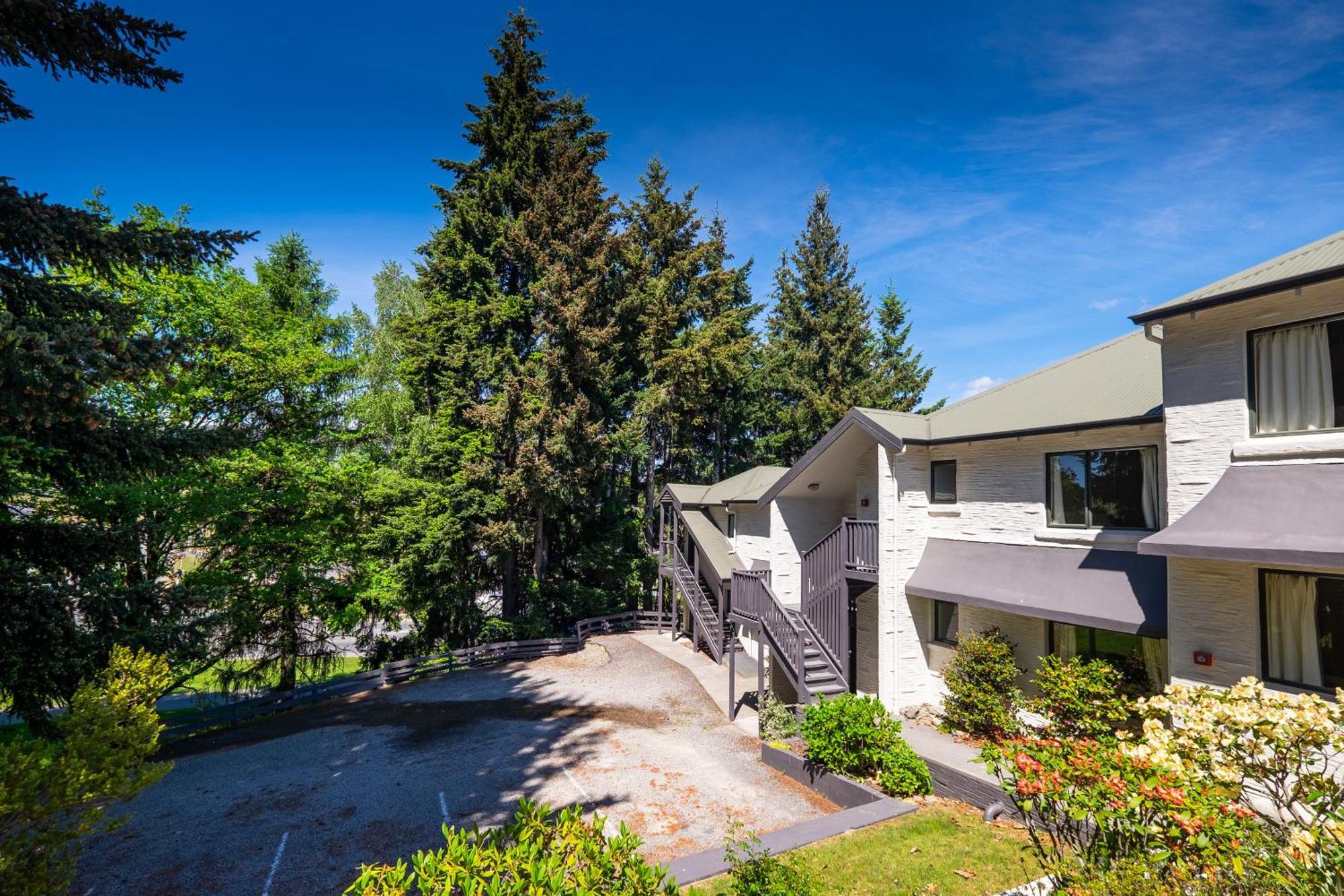 Ride Base Wanaka Apartments Exterior foto